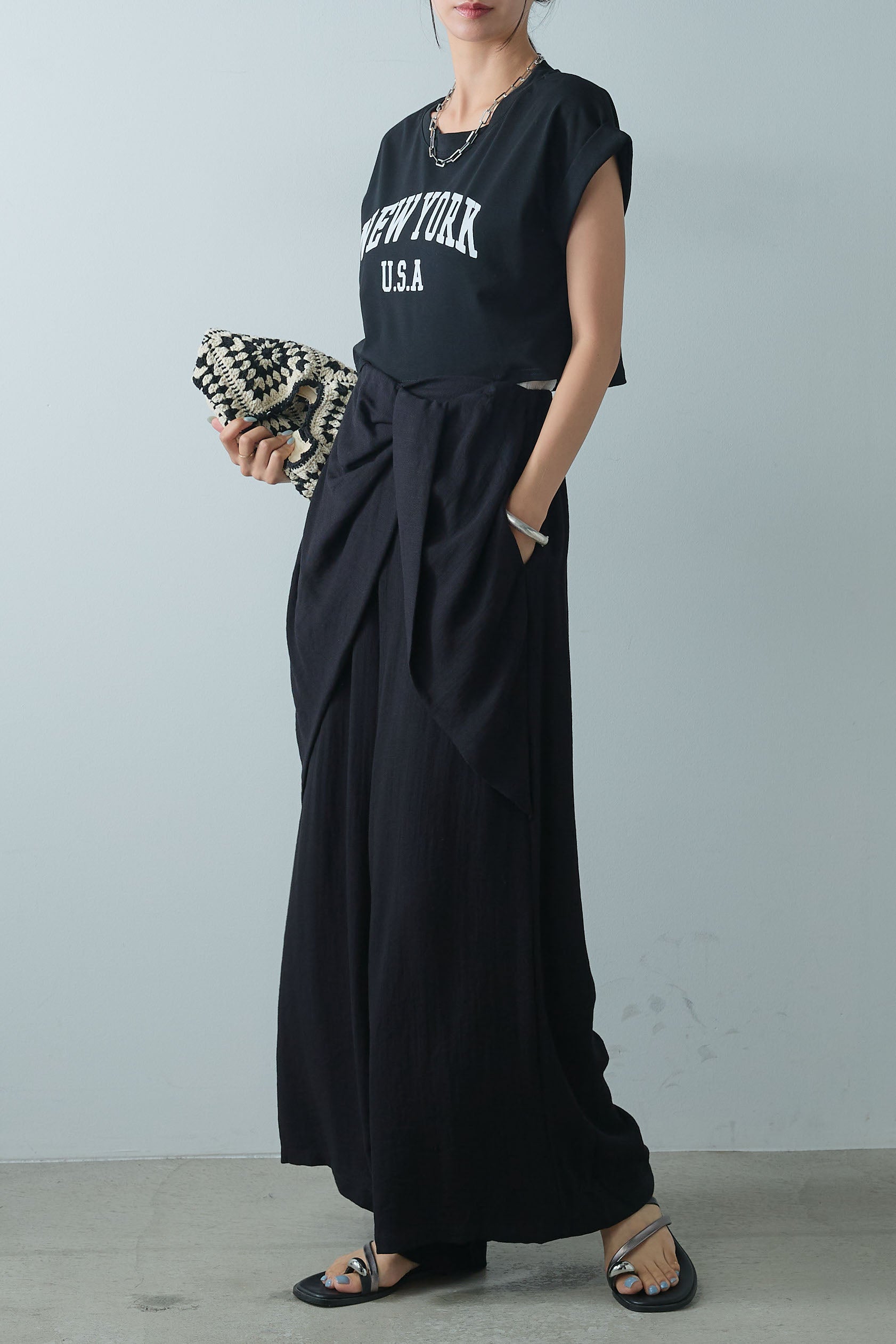 SET]ショート丈NEWYORKロゴTシャツ+ねじりデザインワイドパンツ(2set