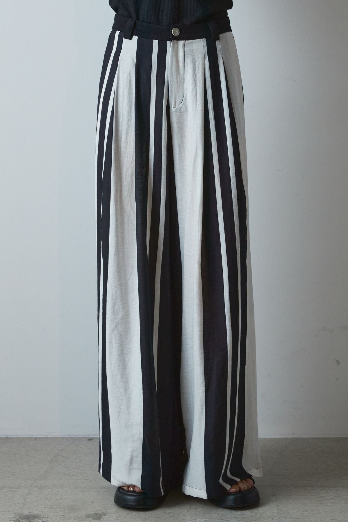 即納】マルチライン柄ワイドパンツ – ESICA