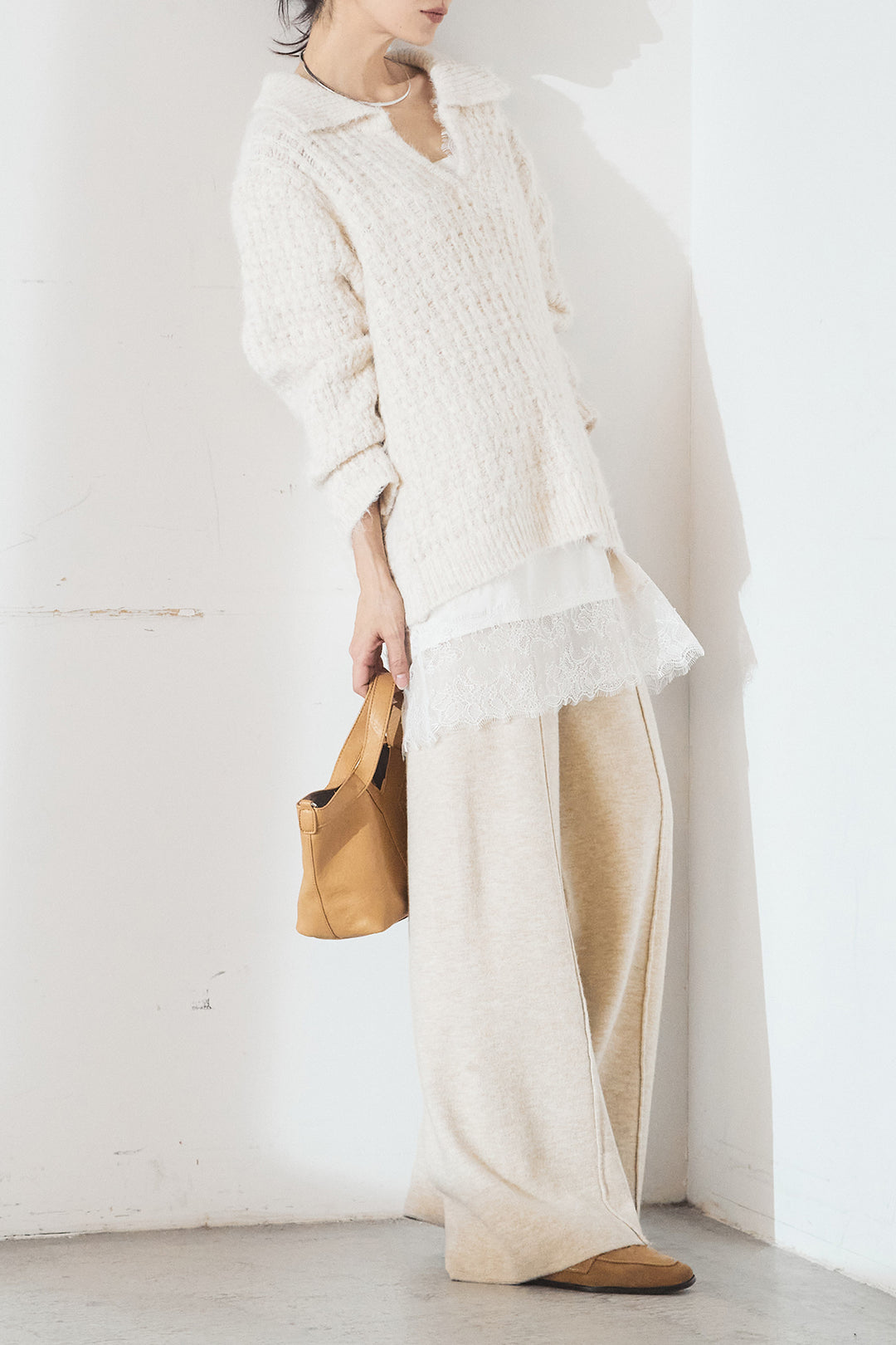 [SET]襟付きVネックニットトップス+レース切り替えキャミソール+センターラインニットパンツ(3set)