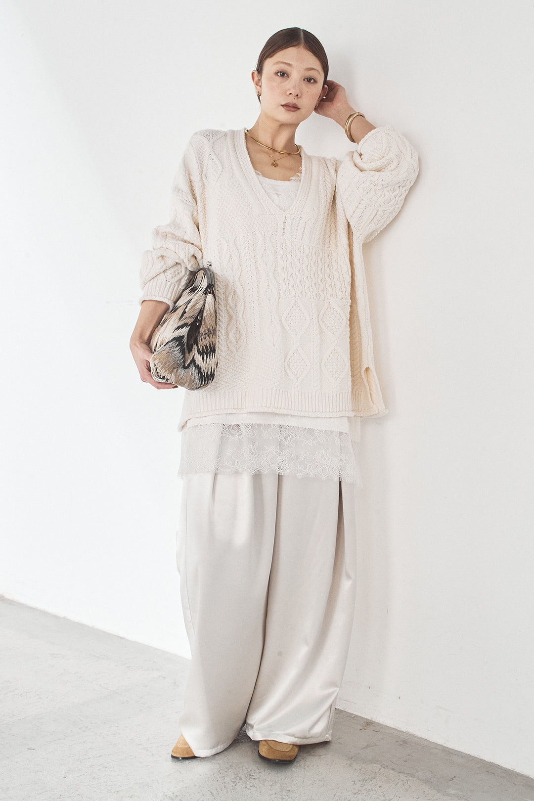 [SET]ケーブルVニットセーター+サテンタックワイドパンツ(2set)