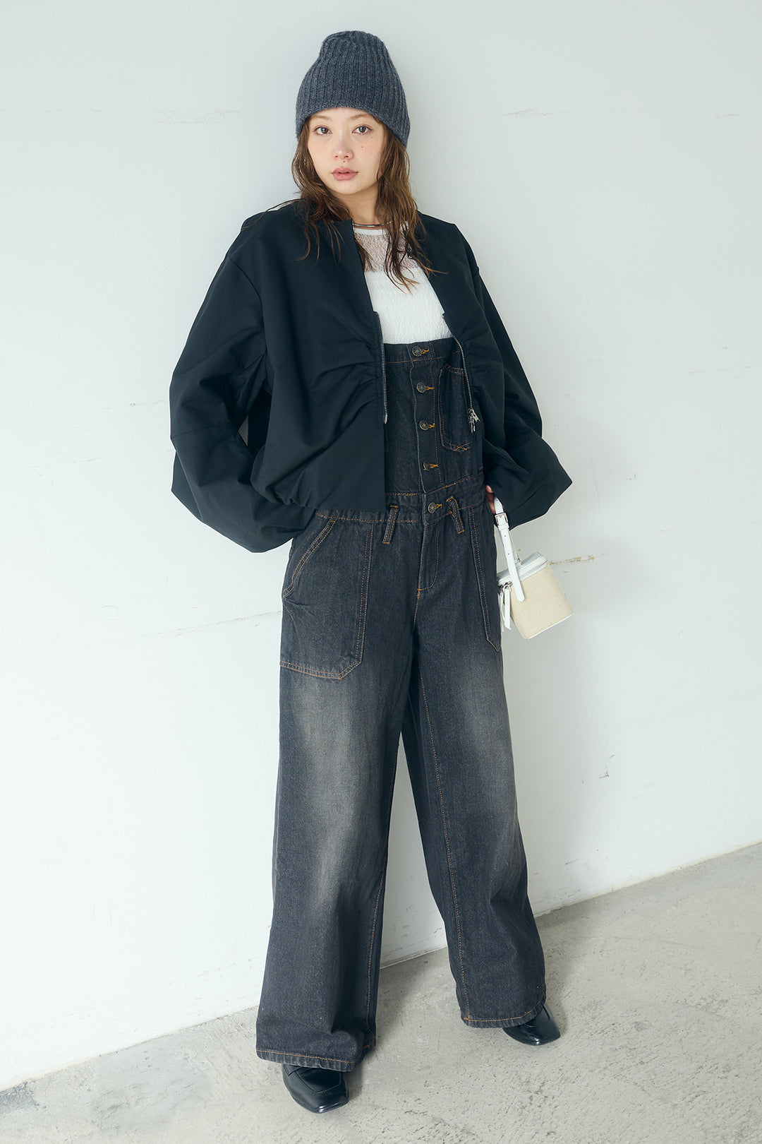 [SET]ノーカラーフロントギャザージップアウター+デニムサロペットワイドパンツ(2set)
