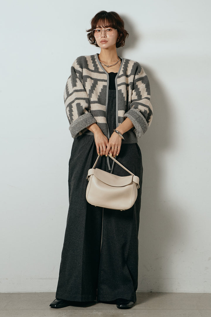 [SET]ノーカラー幾何学模様アウター+ウール混フランネルワイドサロペット(2set)