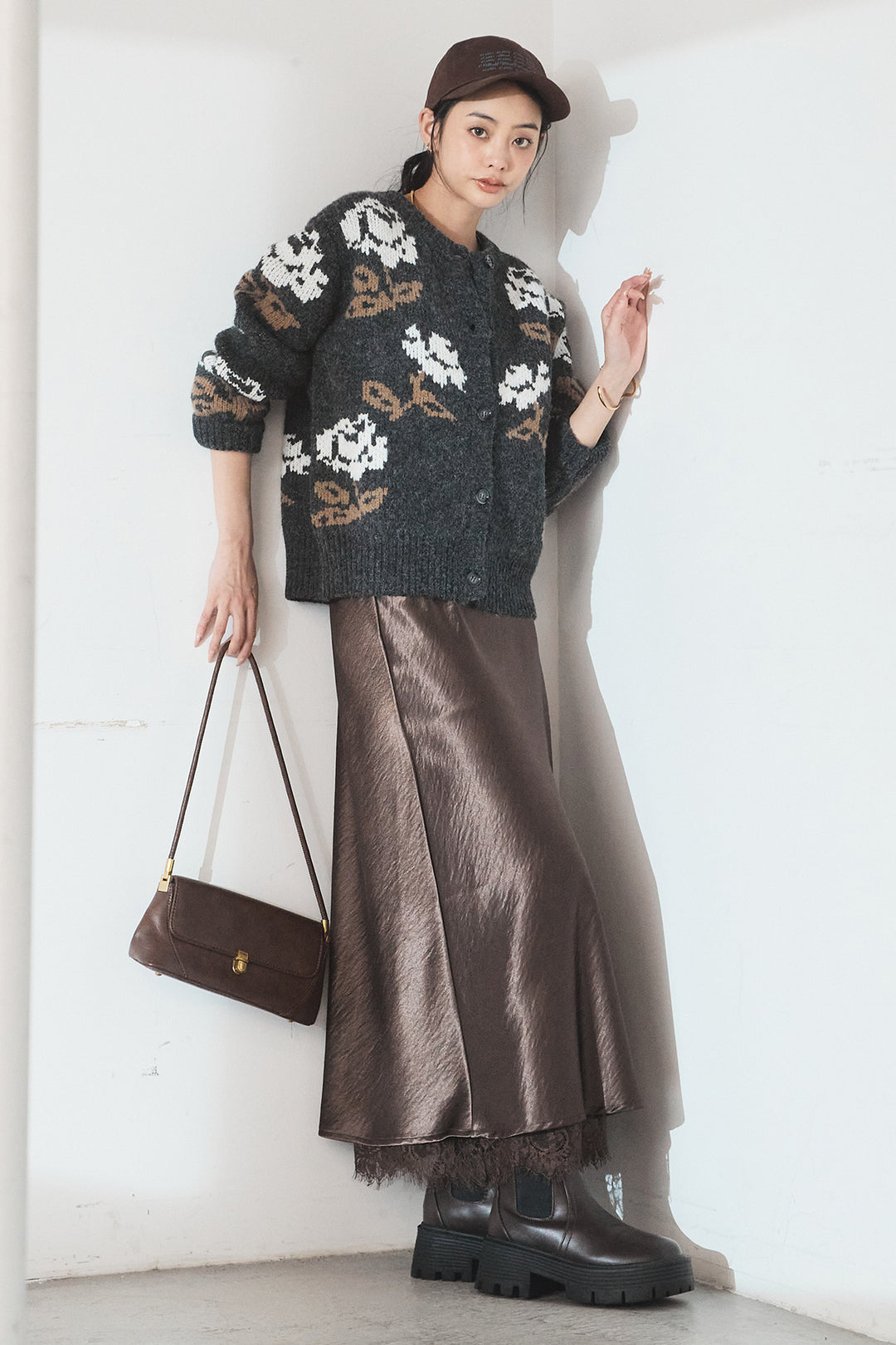 [SET]花柄ジャガードニットカーディガン+裾レースデザインサテンスカート(2set)