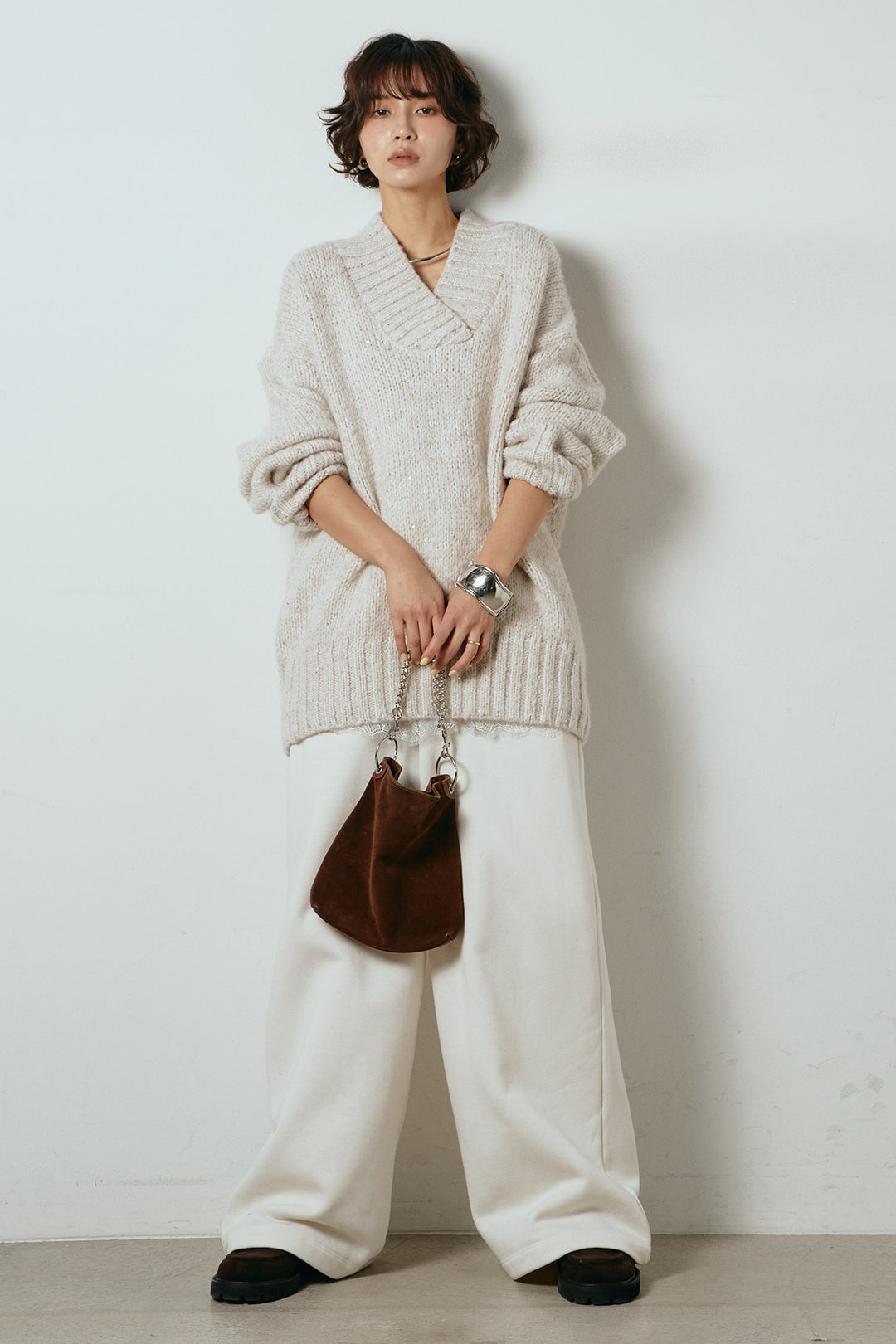 [SET]Vネックラメニットトップス+裏起毛スウェットワイドパンツ+レース切り替えキャミソール(3set)