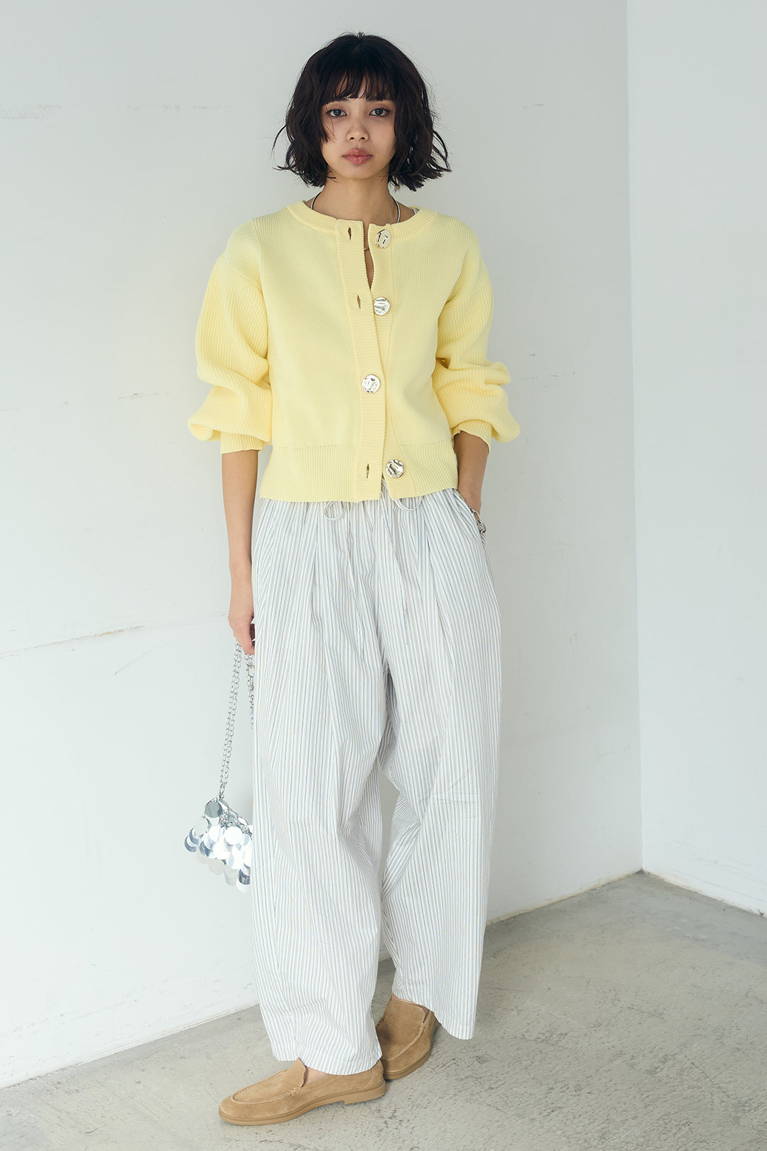 [SET]スポンディッシュBIGボタンクルーネックカーディガン+ランダムストライプタックギャザーパンツ(2set)