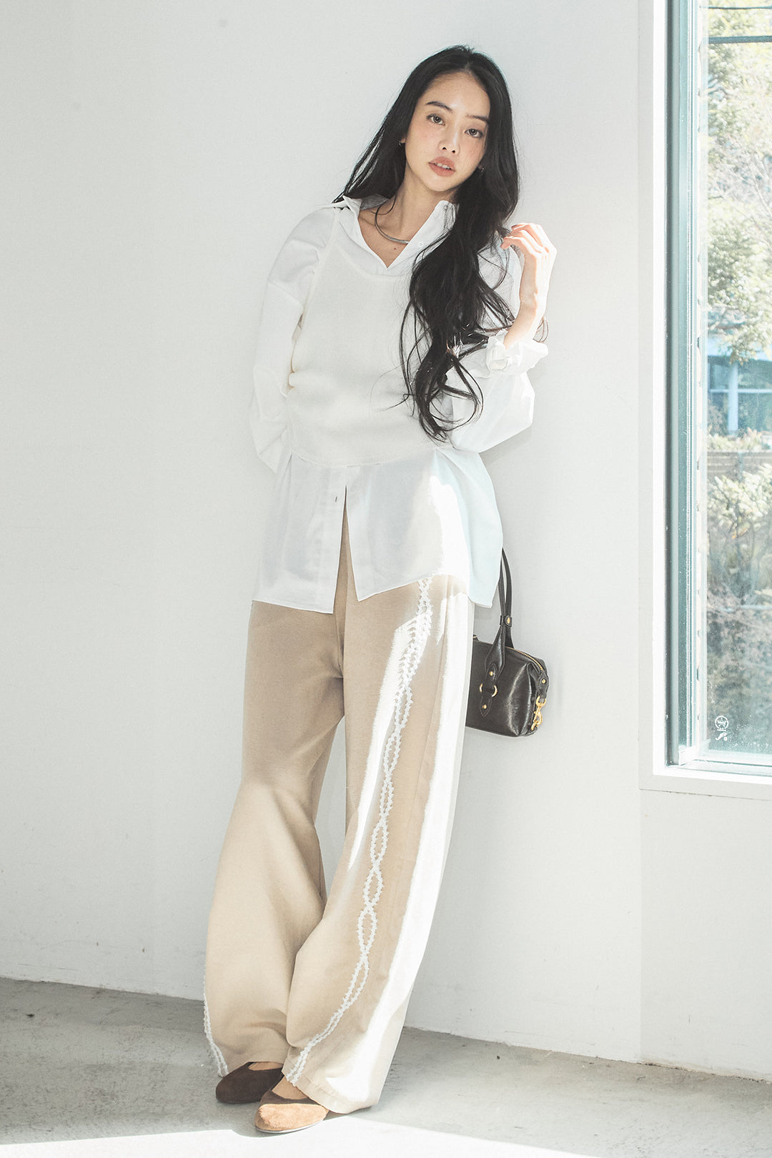 [SET]ニットキャミ付きシャツ+刺繡テープラインパンツ(2set)