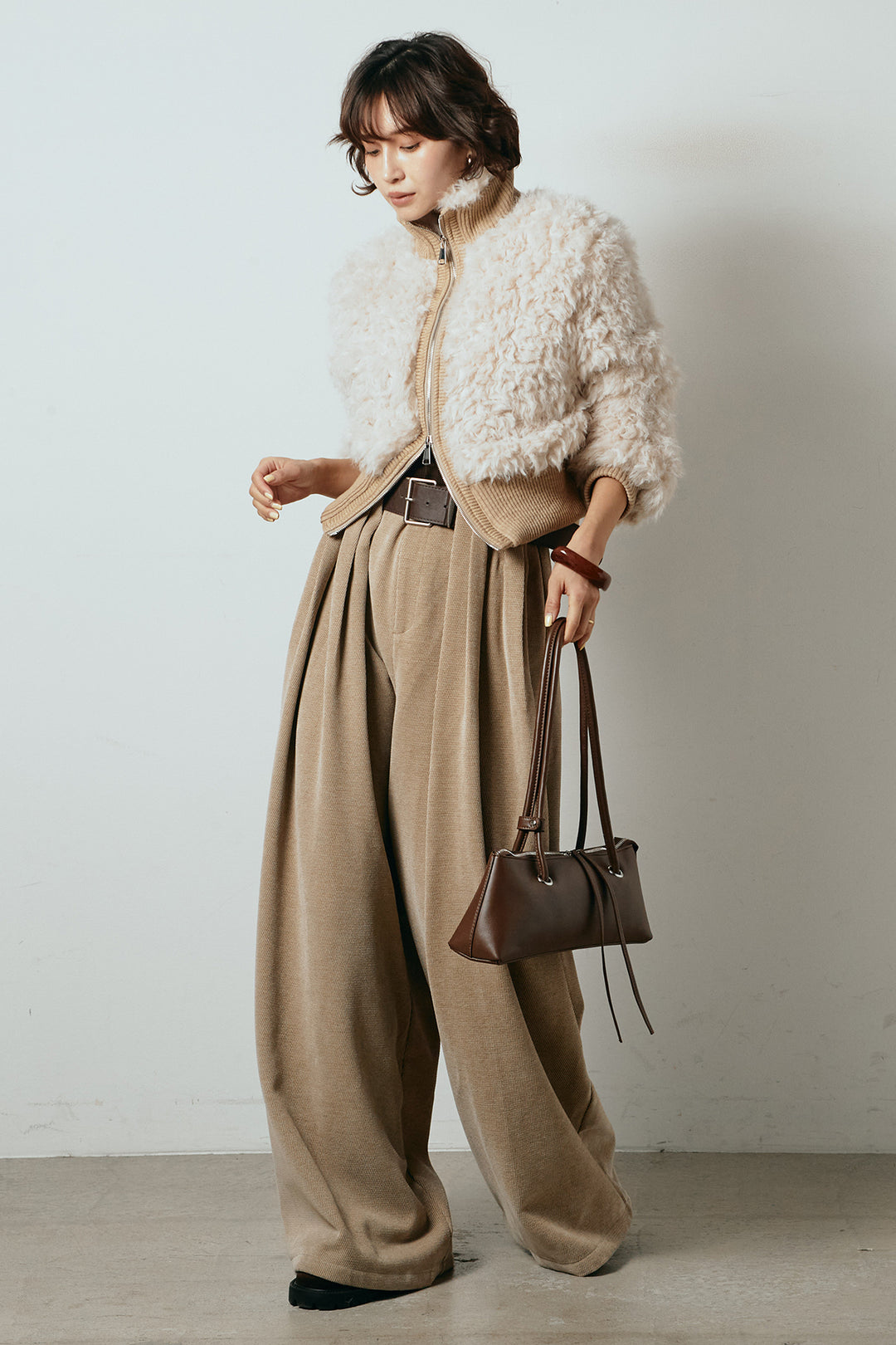 [SET]ハイネックショート丈ボアジップブルゾン+ベルトループコーデュロイワイドパンツ(2set)