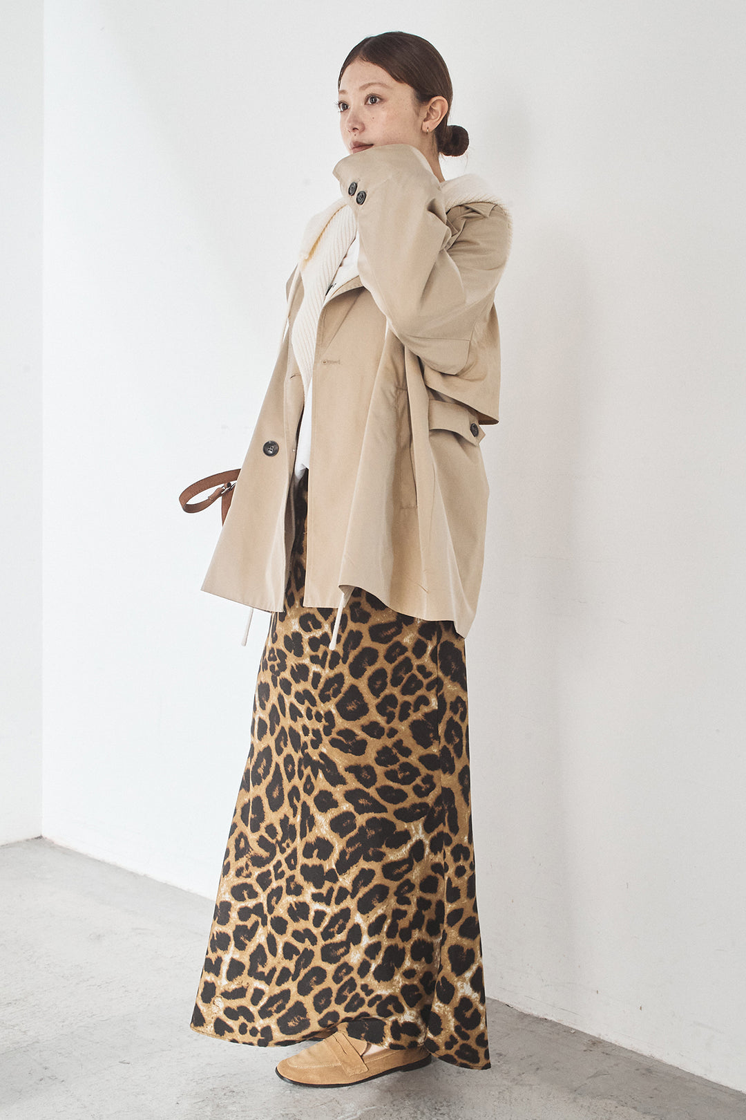 [SET]ナイロントレンチコート+レオパードサテンナロースカート(2set)
