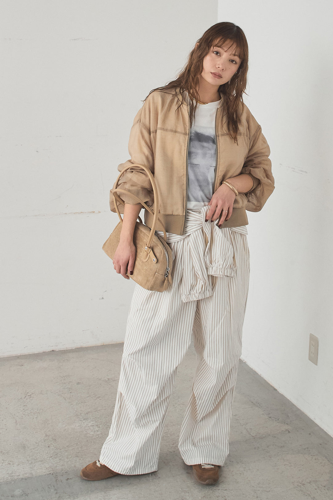 [SET]シアー×ポンチブルゾン+ストライプウエスト巻きジョガーパンツ+長袖アソートフォトTシャツ(3set)