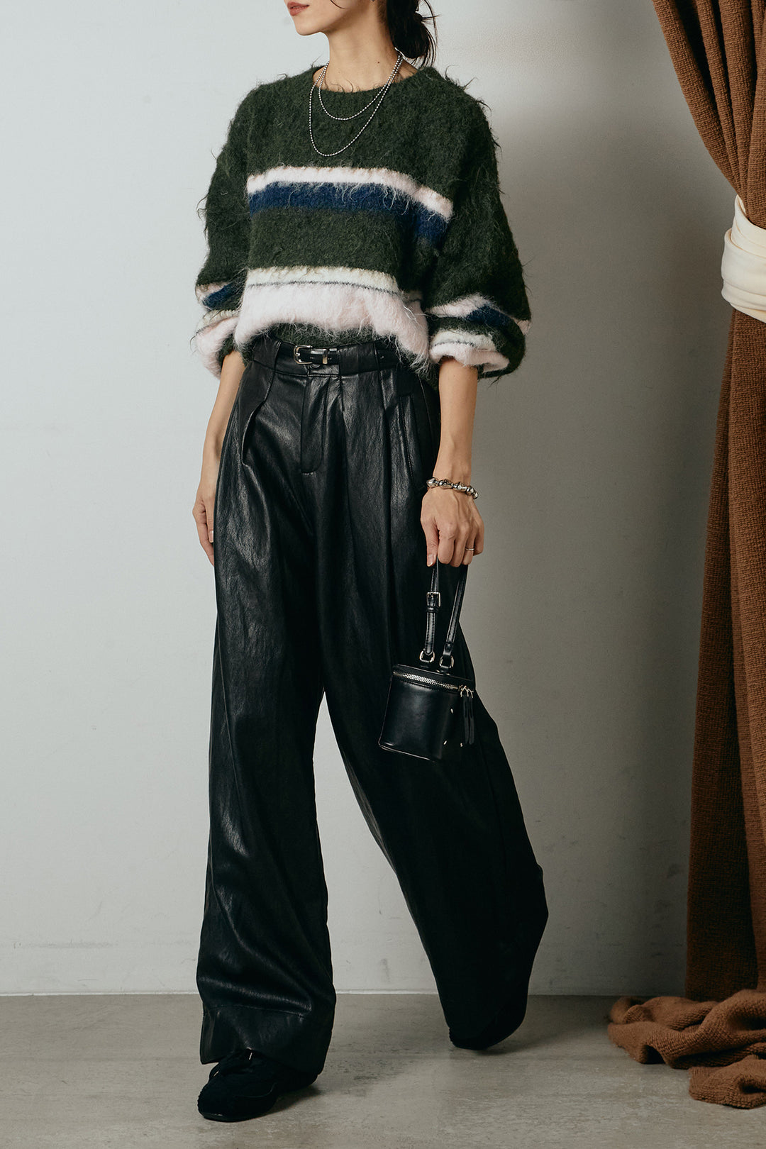 [SET]起毛配色マルチボーダーニットトップス+ベルト付きレザーライクタックパンツ(2set)