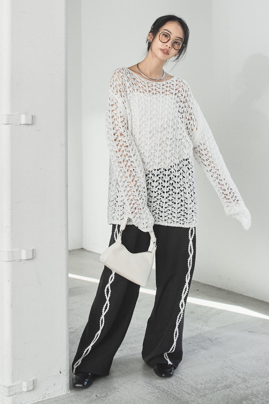 [SET]リラックスメッシュニットトップス+刺繡テープラインパンツ(2set)