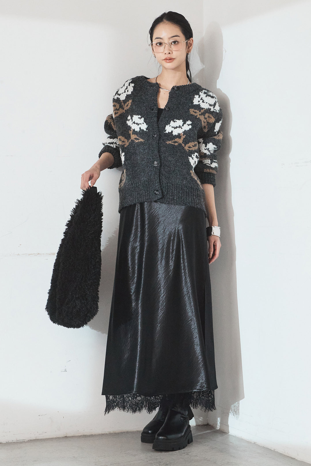 [SET]花柄ジャガードニットカーディガン+裾レースデザインサテンスカート(2set)