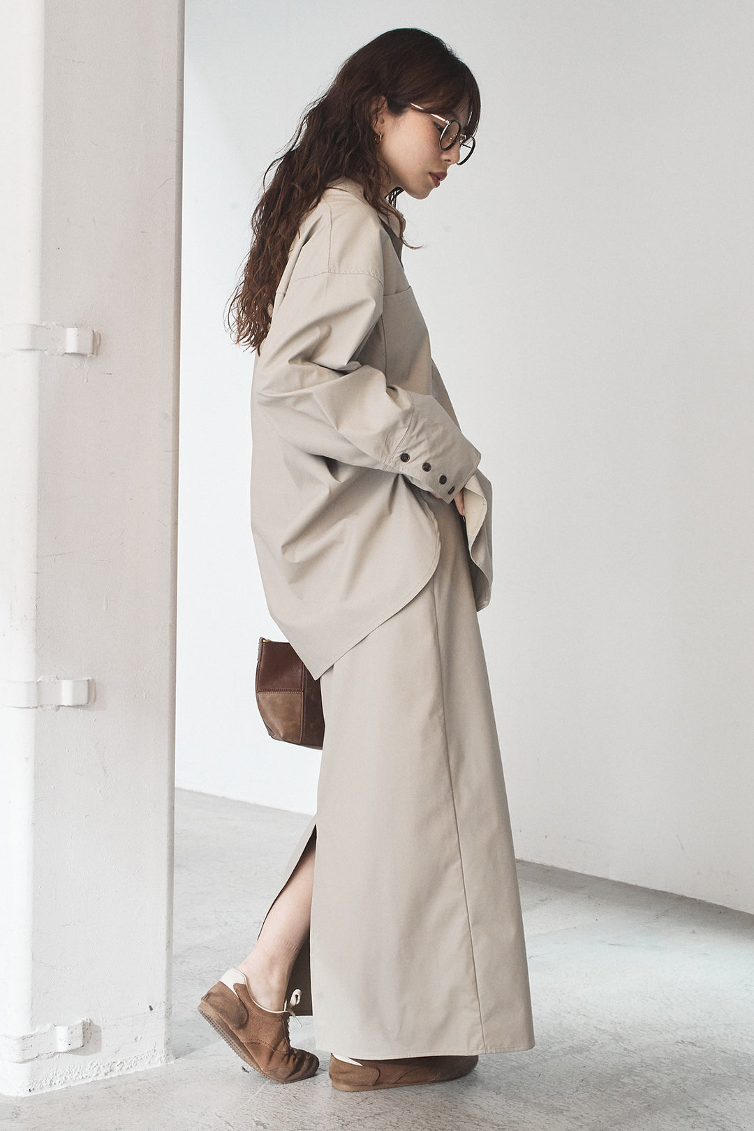 [SET]ウォッシャブルエコレザービックカフスシャツ+ウォッシャブルエコレザーナロースカート(2set)