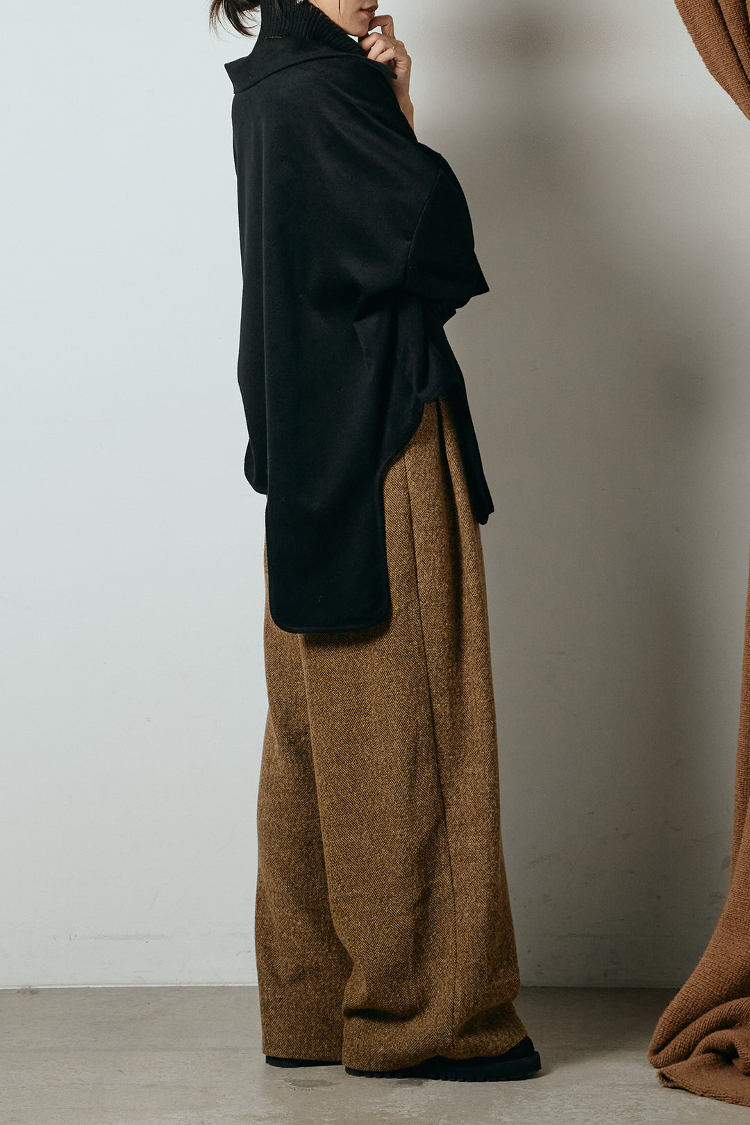 [SET]裾アシンメトリーデザインシャツ+タックツイードワイドパンツ(2set)