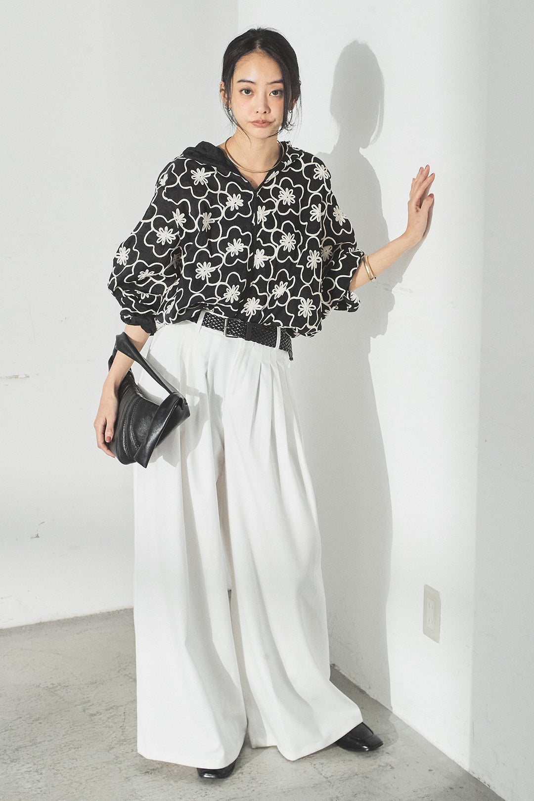 [SET]シアーフラワーフードブルゾン+編みベルト付きウエストタックワイドパンツ(2set)