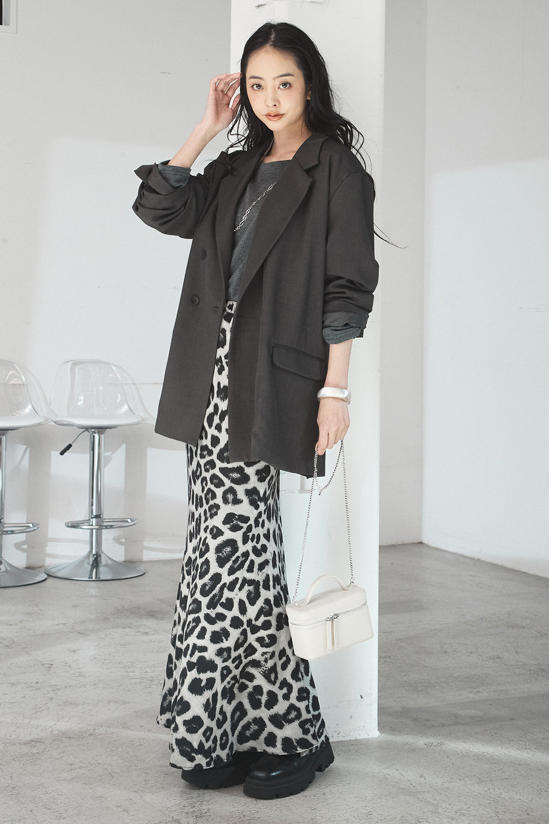 [SET]ルーズシルエットダブルテーラードジャケット+ストレッチロングTシャツ+レオパードサテンナロースカート(3set)