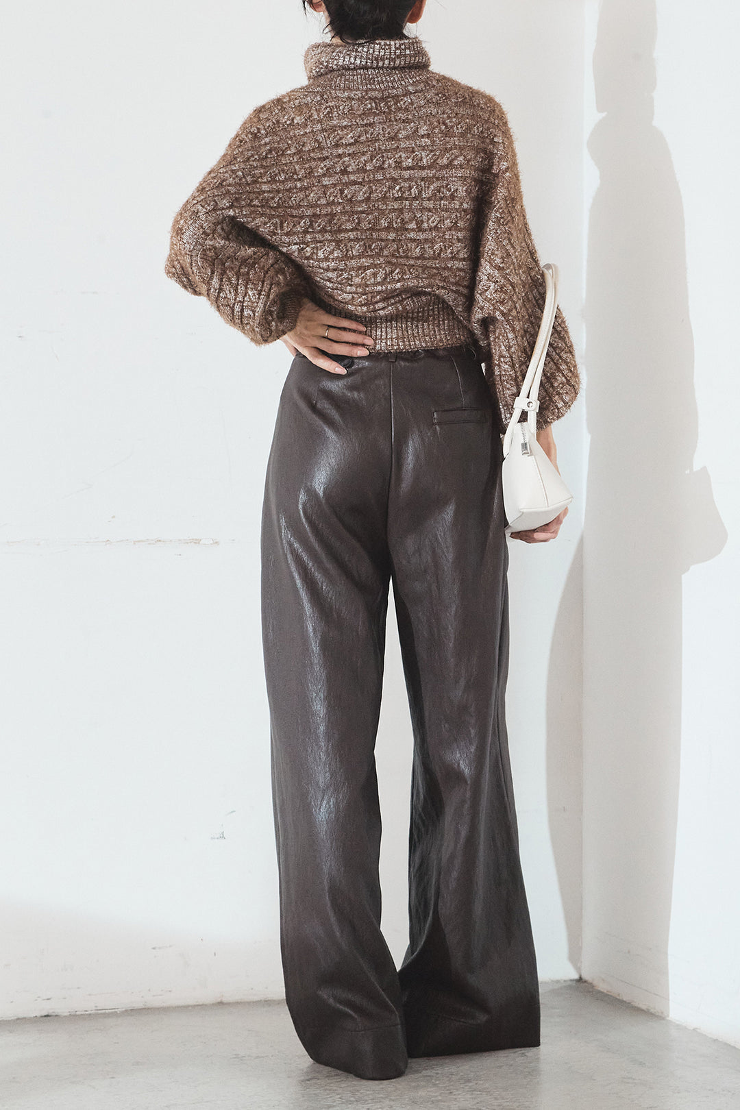 [SET]ミックス編みドルマンニットトップス+ベルト付きレザーライクタックパンツ(2set)