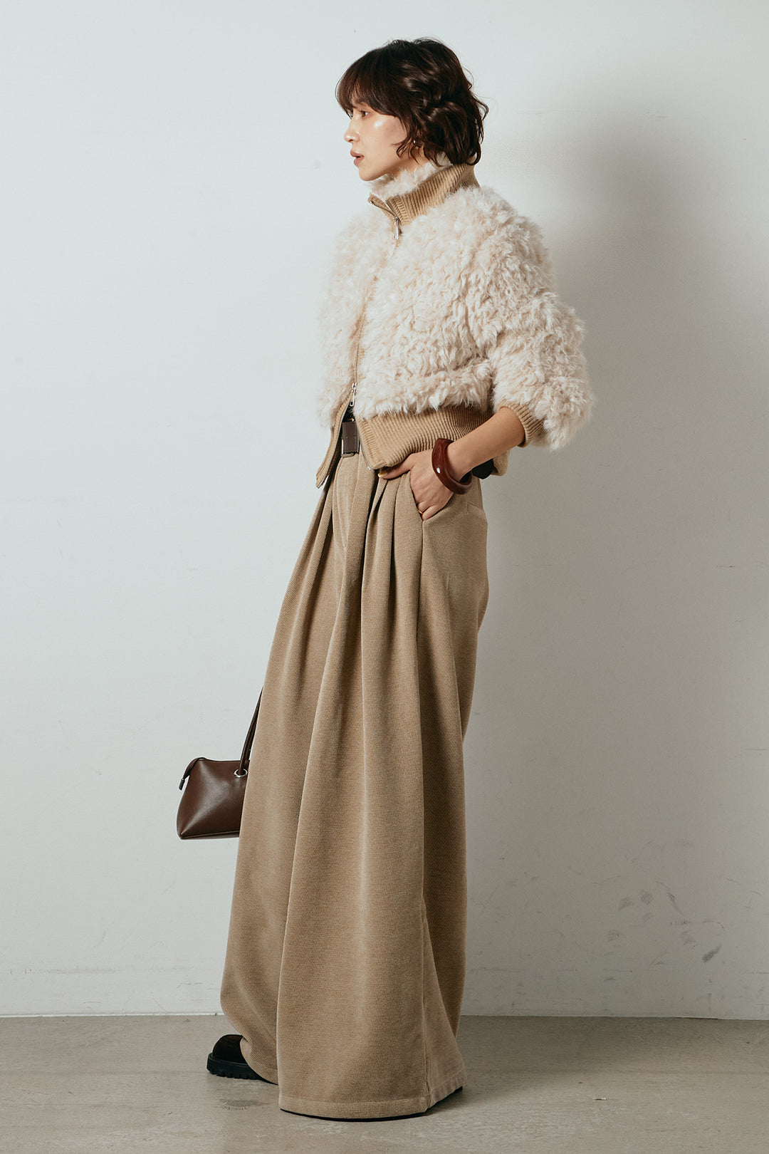 [SET]ハイネックショート丈ボアジップブルゾン+ベルトループコーデュロイワイドパンツ(2set)