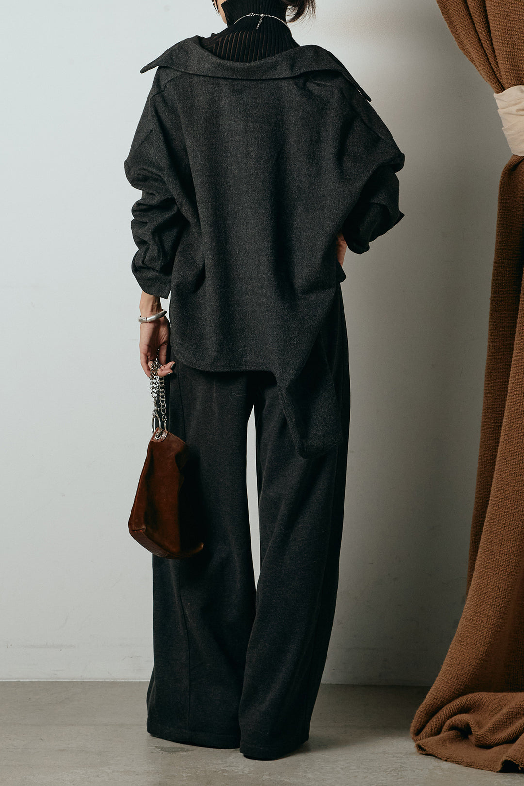 [SET]裾アシンメトリーデザインシャツ+編みベルト付きワイドパンツ+リブニットシームレスタートルプルオーバー(3set)