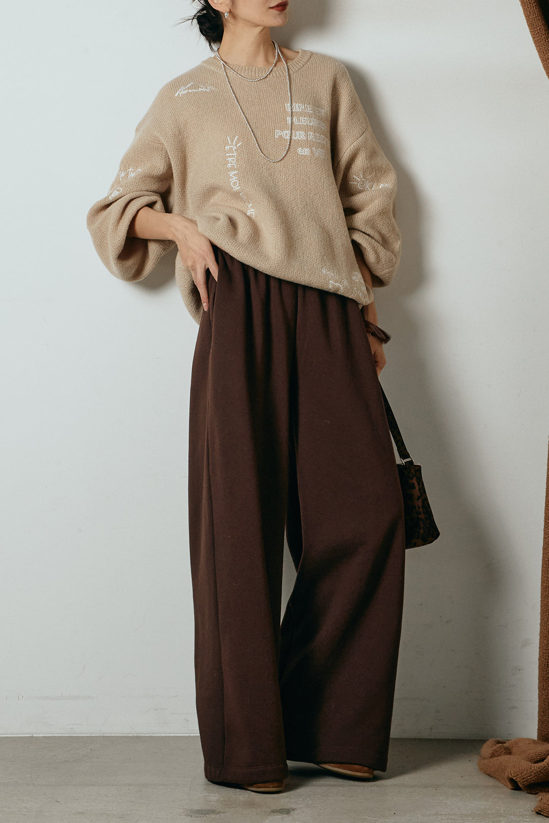 [SET]刺繍ロゴランダムデザインニットトップス+裏起毛スウェットワイドパンツ(2set)