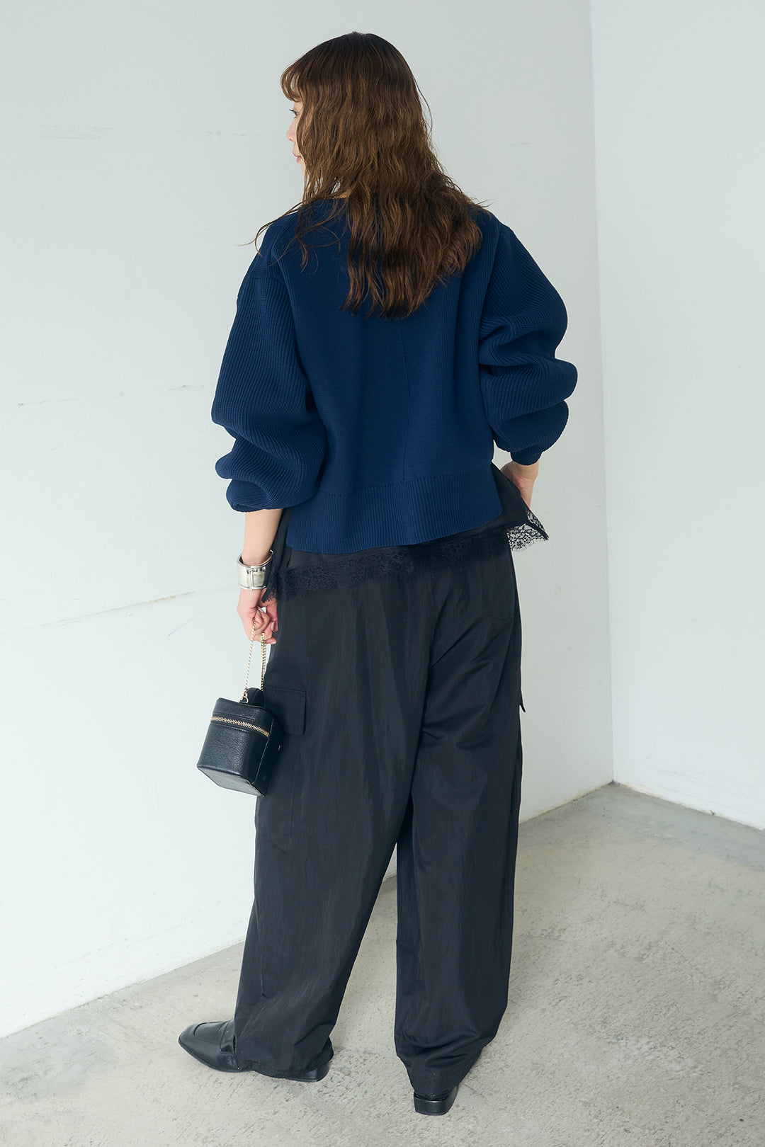 [SET]スポンディッシュBIGボタンクルーネックカーディガン+ブロード切り替えぺプラムタンク(2set)