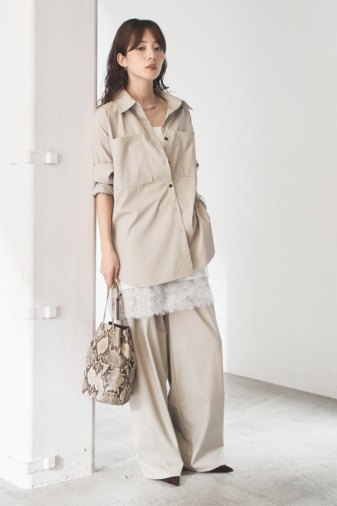 [SET]ウォッシャブルエコレザービックカフスシャツ+ウォッシャブルエコレザータックパンツ(2set)