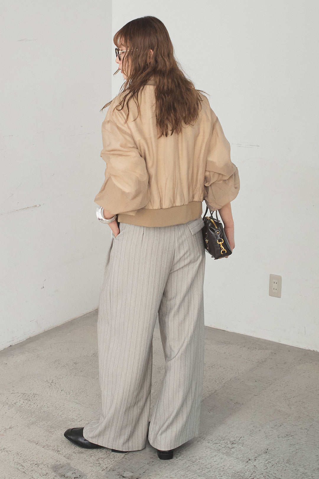 [SET]シアー×ポンチブルゾン+細ベルト付きピンストライプワイドパンツ(2set)