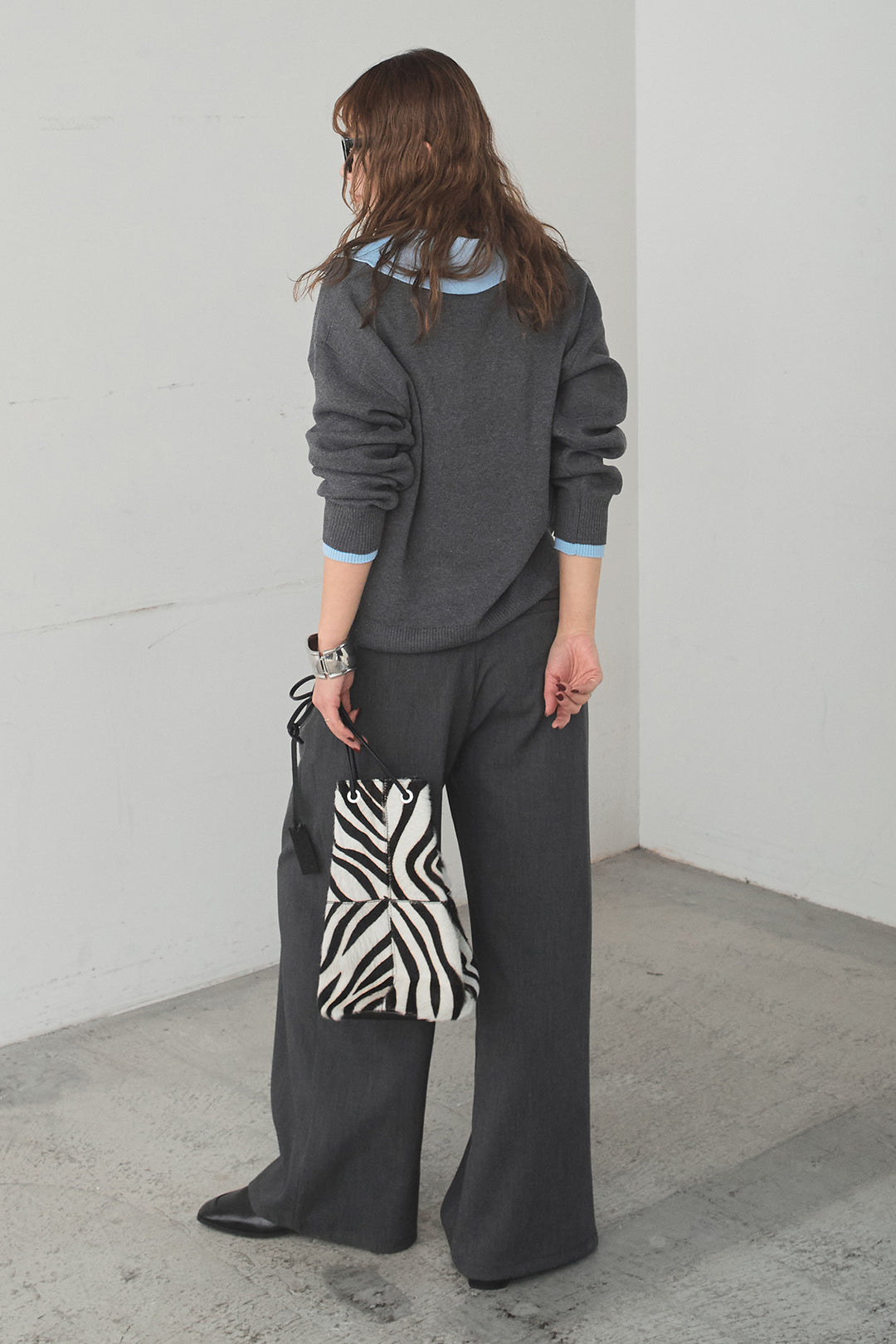 [SET]バイカラーニットレイヤード風プルオーバー+サイドベルトタック入りスラックス(2set)