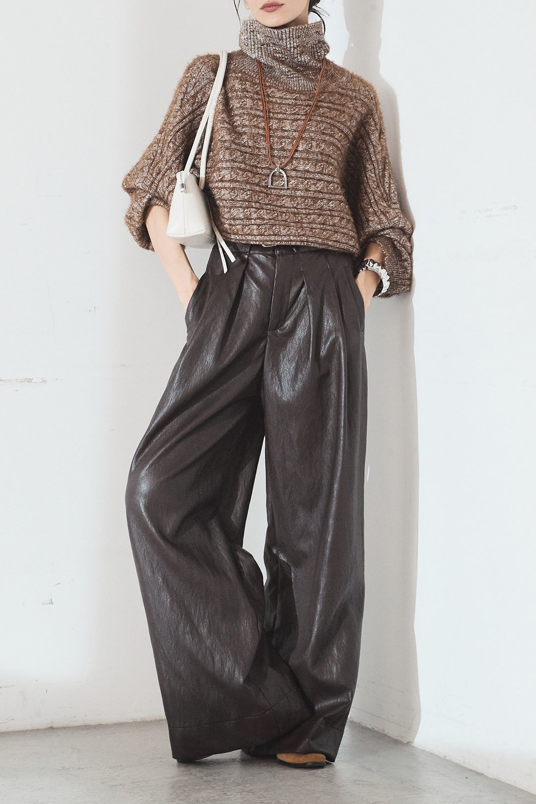 [SET]ミックス編みドルマンニットトップス+ベルト付きレザーライクタックパンツ(2set)