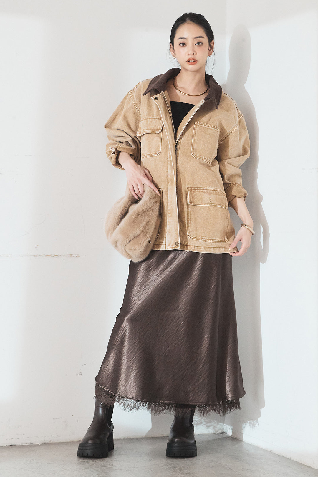 [SET]襟コーデュロイジップデニム調カバーオール+裾レースデザインサテンスカート(2set)