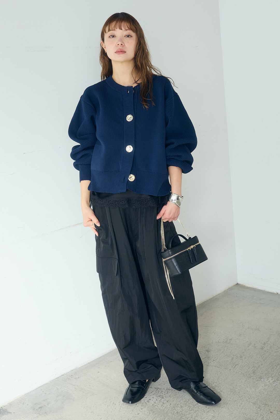 [SET]スポンディッシュBIGボタンクルーネックカーディガン+撥水ジョガーパンツ(2set)