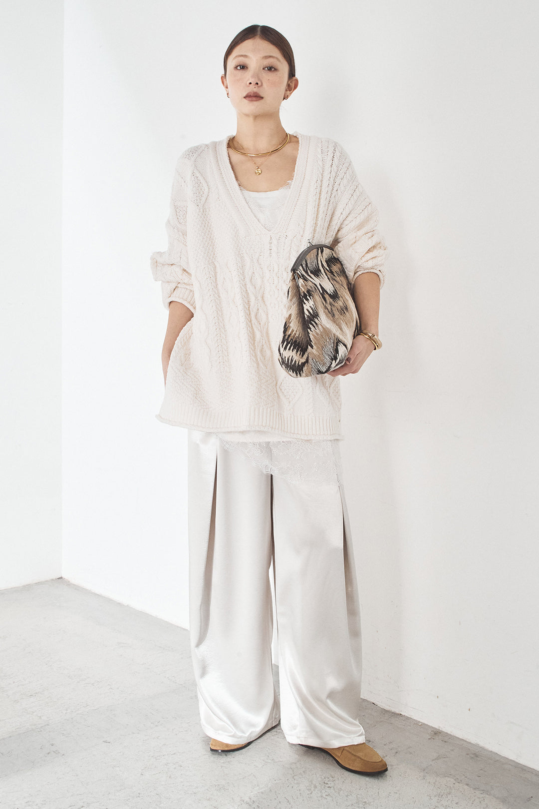 [SET]ケーブルVニットセーター+サテンタックワイドパンツ(2set)