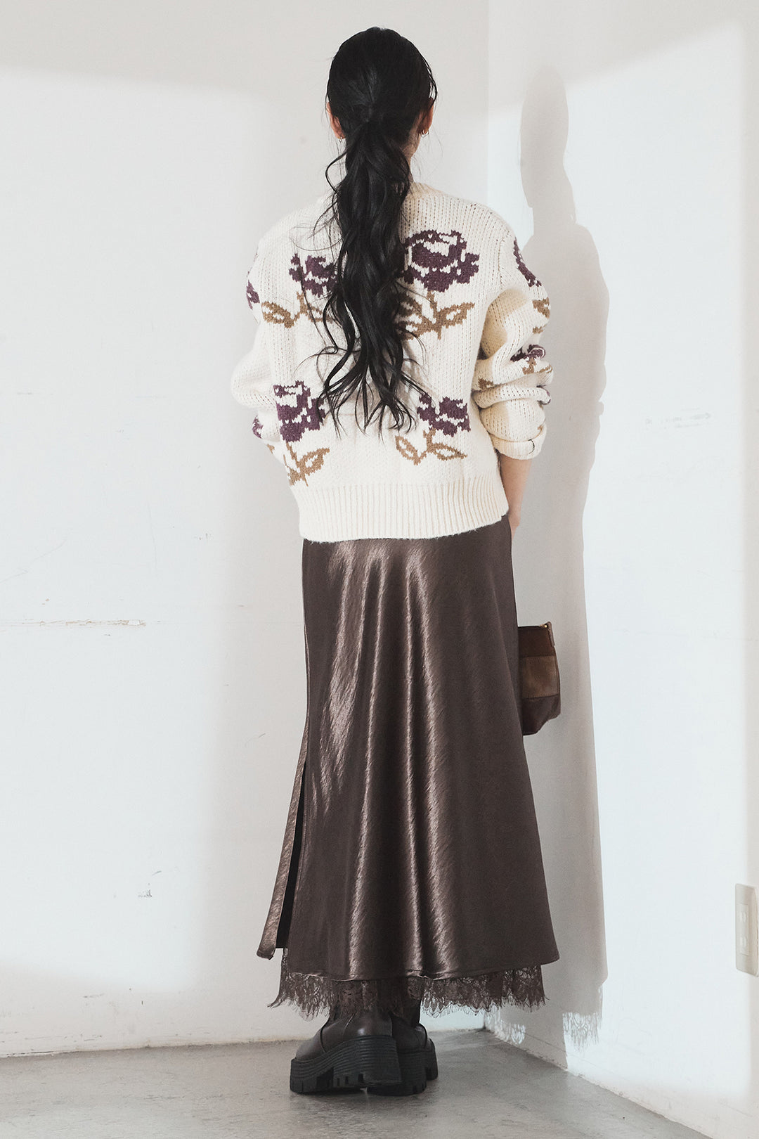 [SET]花柄ジャガードニットカーディガン+裾レースデザインサテンスカート(2set)