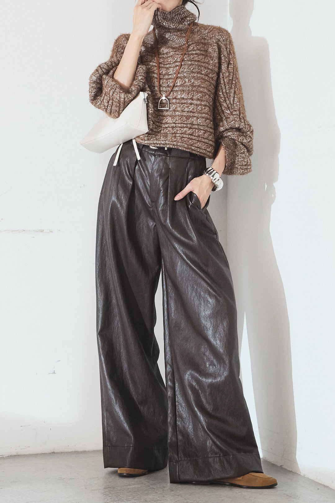 [SET]ミックス編みドルマンニットトップス+ベルト付きレザーライクタックパンツ(2set)