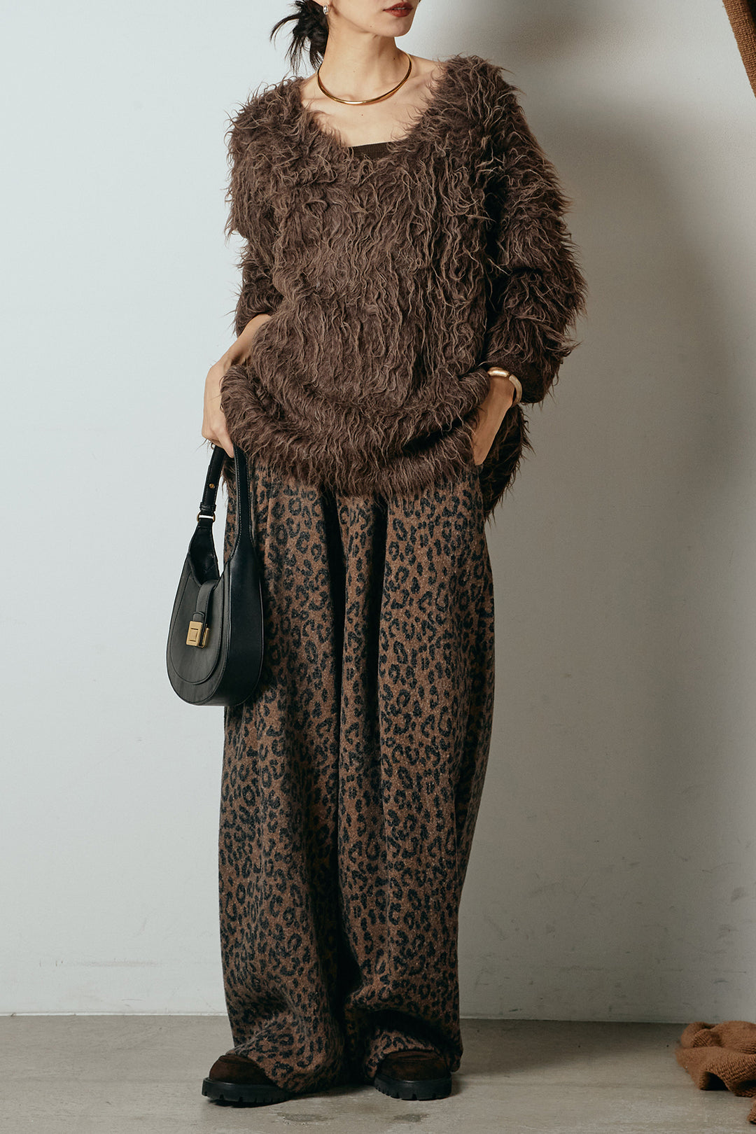 [SET]深Vネックシャギーニットトップス+リラックスレオパード柄ワイドパンツ(2set)