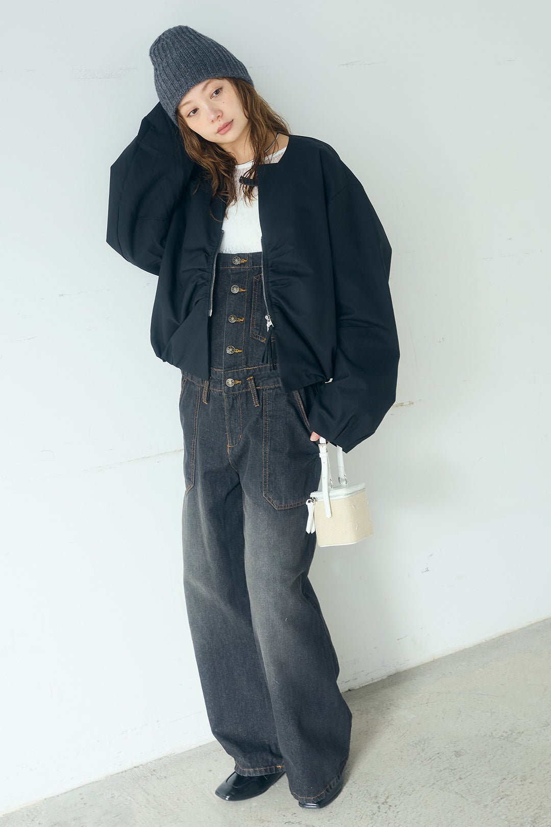 [SET]ノーカラーフロントギャザージップアウター+デニムサロペットワイドパンツ+ストレッチレースクルーネックインナー(3set)