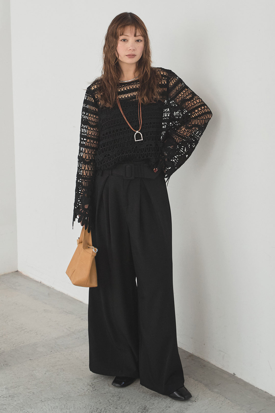 [SET]裾デザインメッシュプルオーバー+ベルト付きツータックワイドパンツ(2set)