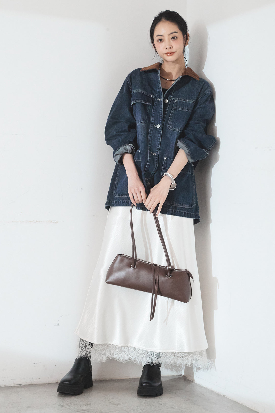 [SET]襟コーデュロイデニムカバーオール+裾レースデザインサテンスカート(2set)