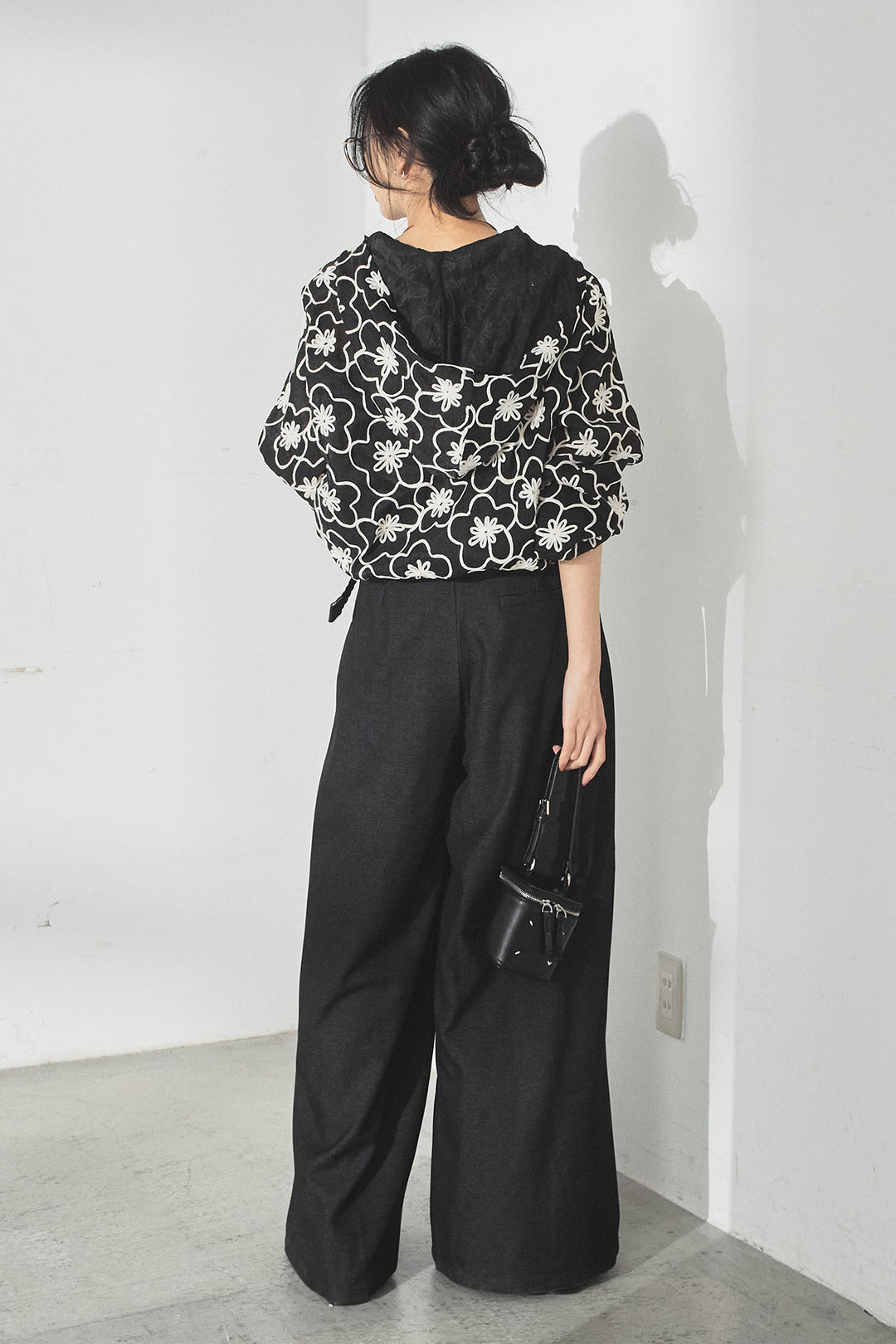 [SET]シアーフラワーフードブルゾン+編みベルト付きウエストタックワイドパンツ(2set)