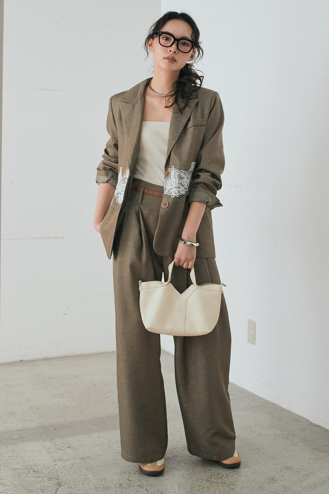 [SET]リネンタッチレースデザインジャケット+リネンタッチ細ベルト付きワイドパンツ(2set)