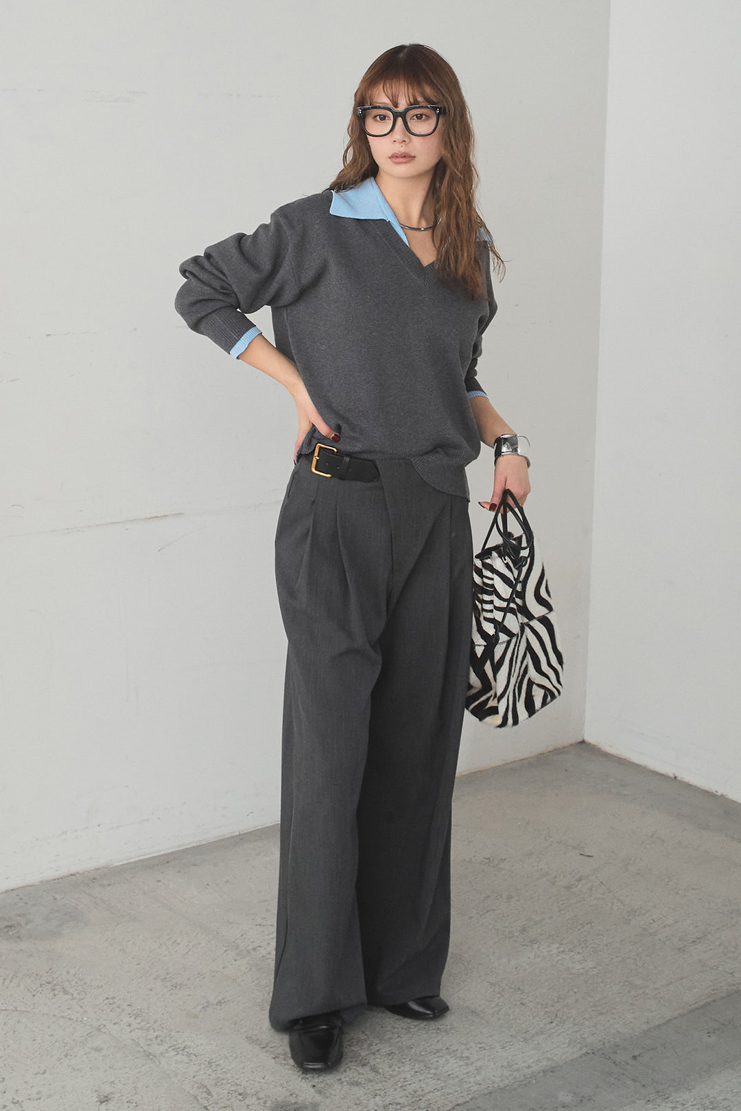 [SET]バイカラーニットレイヤード風プルオーバー+サイドベルトタック入りスラックス(2set)