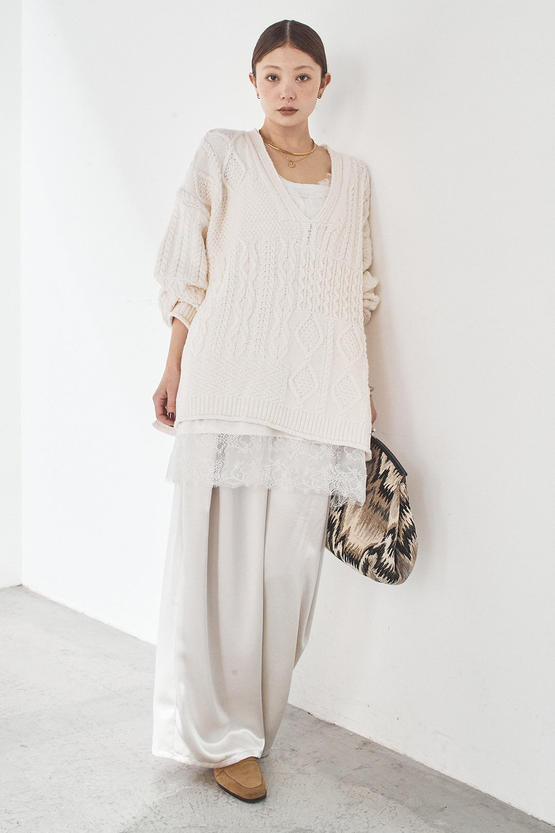 [SET]ケーブルVニットセーター+サテンタックワイドパンツ(2set)