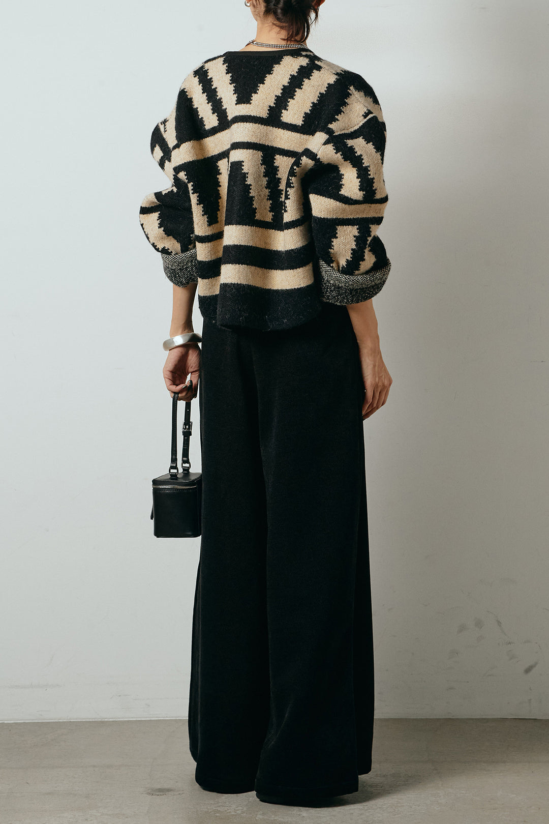 [SET]ノーカラー幾何学模様アウター+ベルトループコーデュロイワイドパンツ(2set)