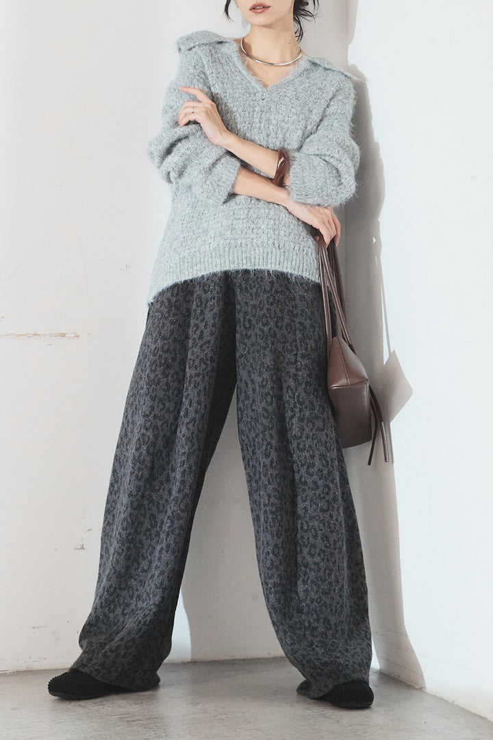 [SET]襟付きVネックニットトップス+リラックスレオパード柄ワイドパンツ(2set)