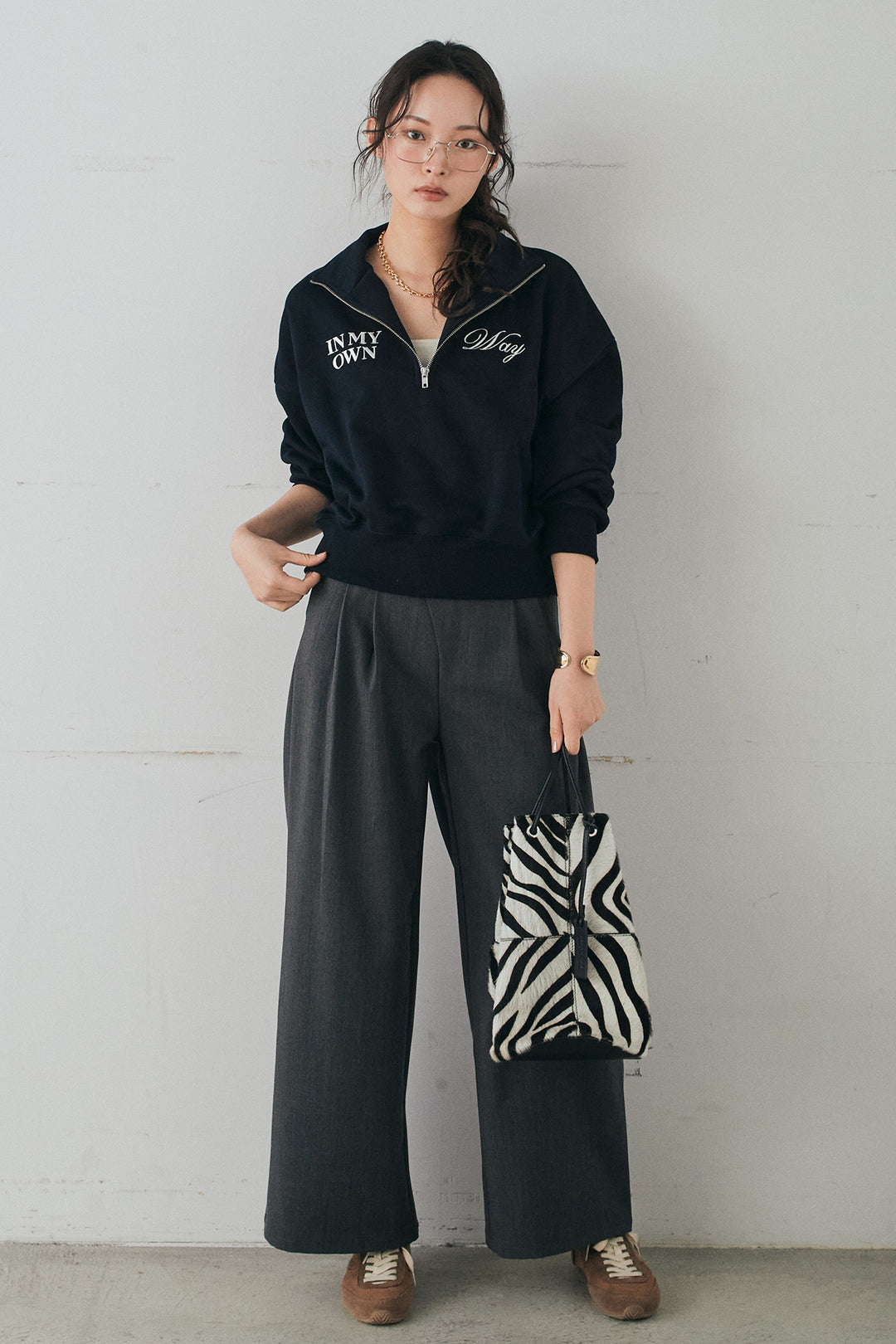 [SET]裏毛ロゴ刺繍ハーフZIPスウェット+斜めボタンタック入りスラックス(2set)