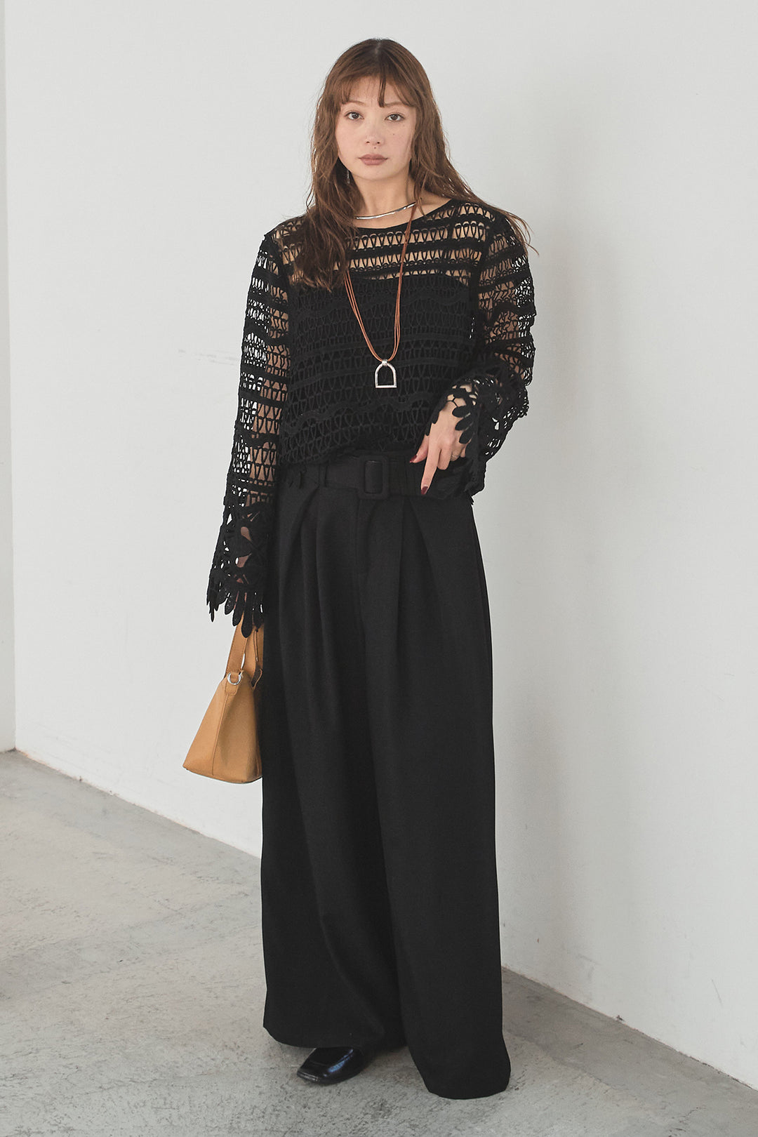 [SET]裾デザインメッシュプルオーバー+ベルト付きツータックワイドパンツ(2set)