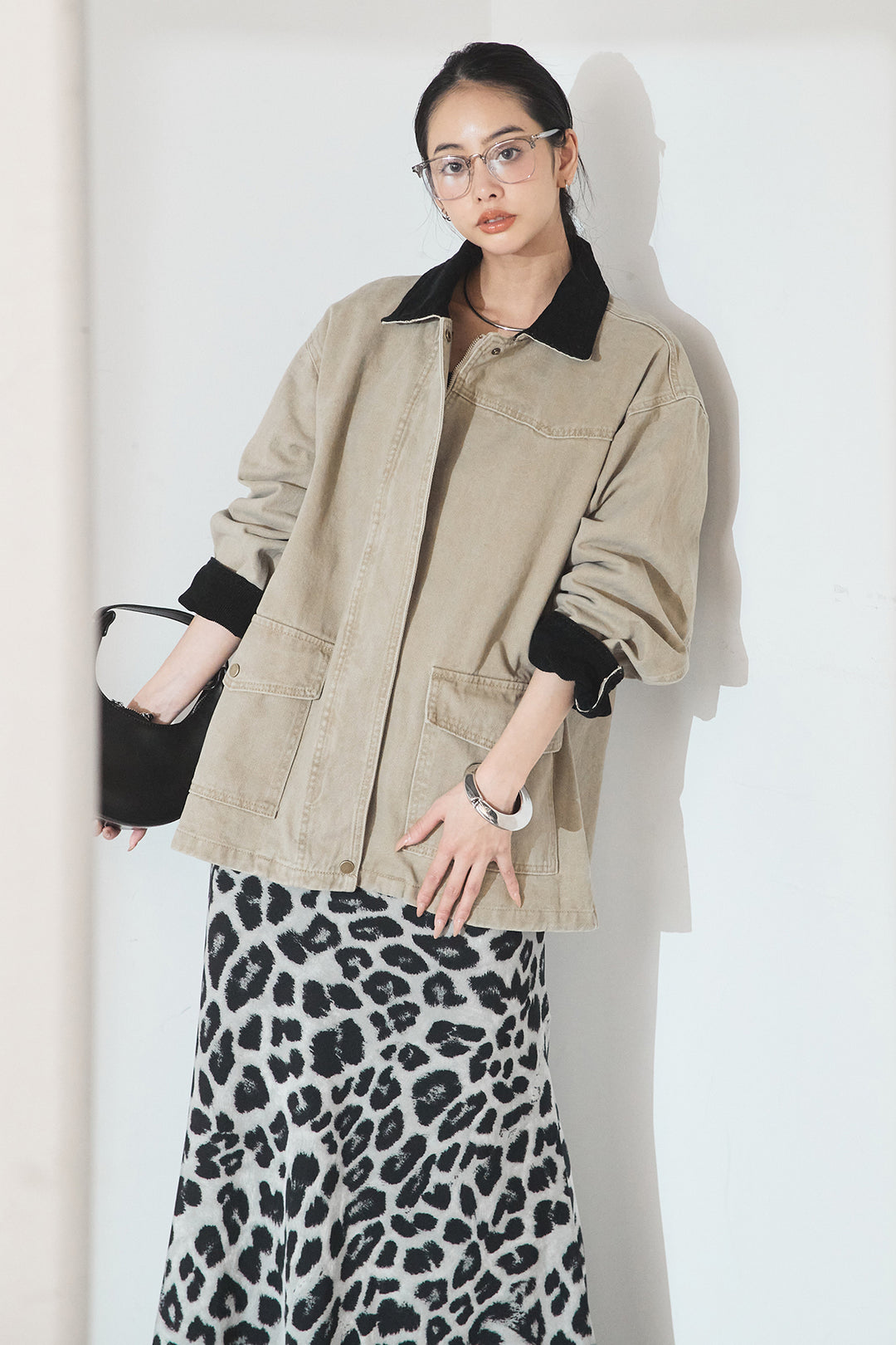 [SET]襟コーデュロイデザインデニム調カバーオール+レオパードサテンナロースカート(2set)