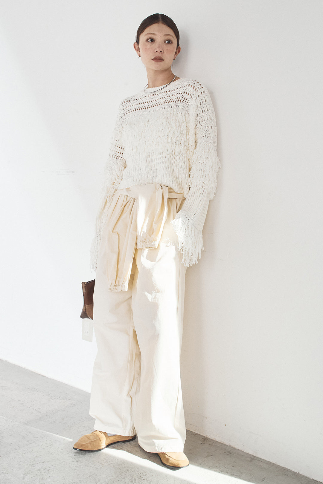 [SET]メッシュフリンジ切り替えプルオーバー+合繊ツイルスタンドウエスト巻きジョガーパンツ(2set)