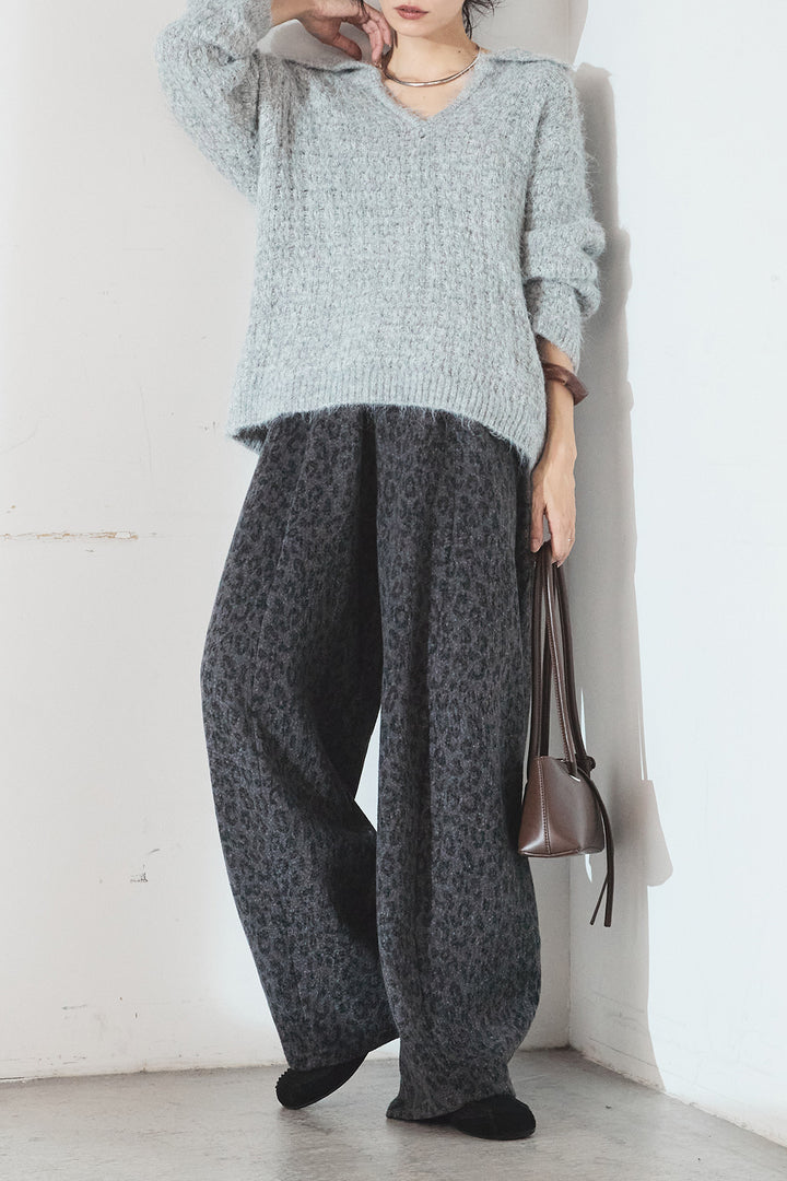 [SET]襟付きVネックニットトップス+リラックスレオパード柄ワイドパンツ(2set)