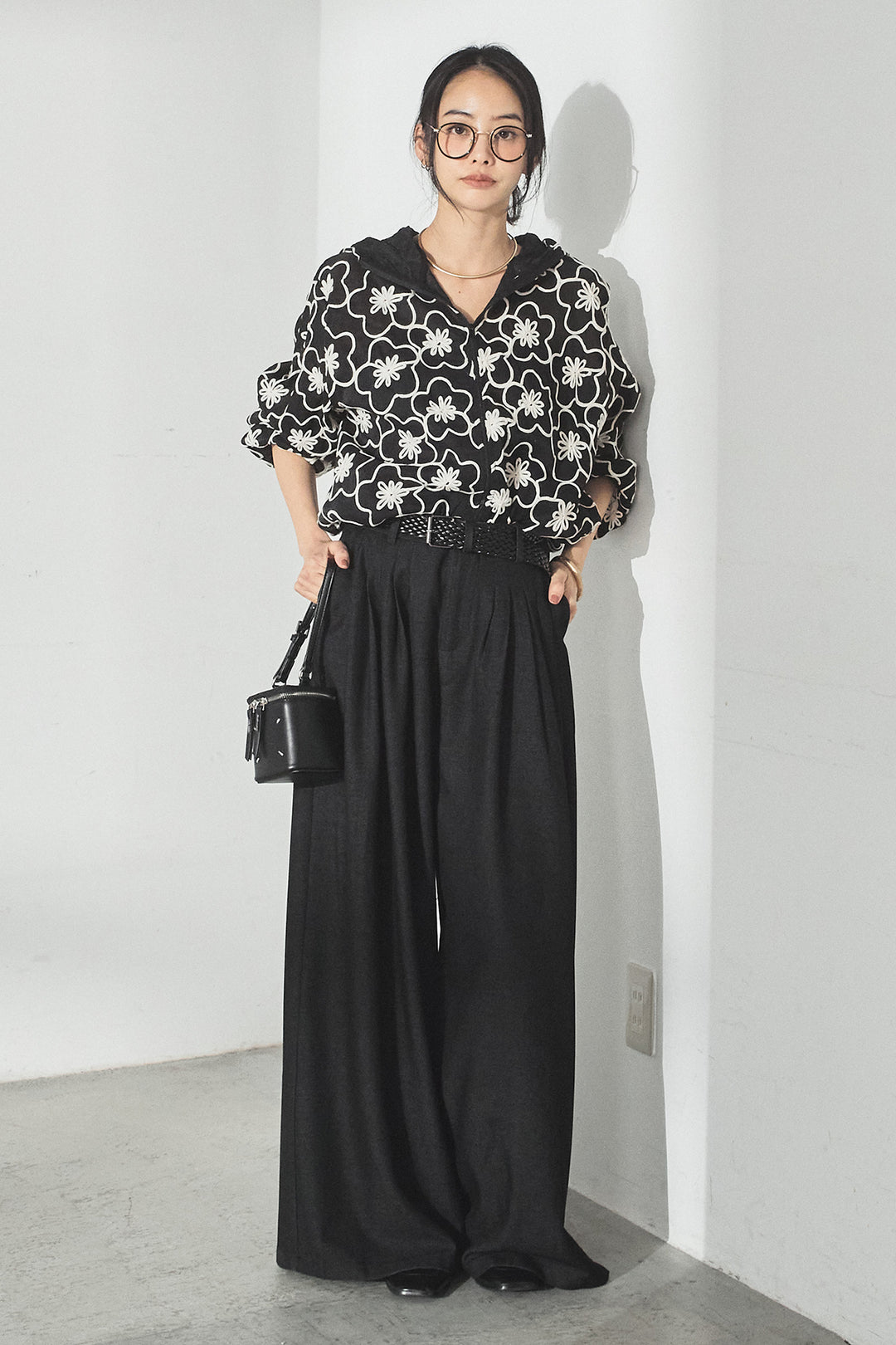 [SET]シアーフラワーフードブルゾン+編みベルト付きウエストタックワイドパンツ(2set)